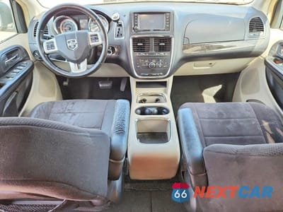 Zdjęcie 8 z 12 samochodu: 2011 DODGE GRAND CARAVAN VIN:2D4RN5DG0BR619738 - miniatura
