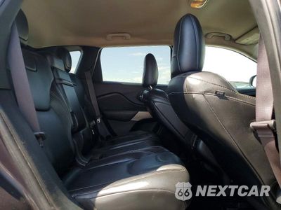 Zdjęcie 11 z 13 samochodu: 2017 JEEP CHEROKEE LATITUDE VIN:1C4PJMCSXHW575375 - miniatura
