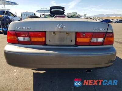 Zdjęcie 6 z 12 samochodu: 1998 LEXUS ES 300 VIN:JT8BF28G7W5047900 - miniatura