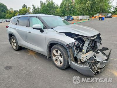 Czwarte zdjęcie samochodu z boku: 2021 TOYOTA HIGHLANDER L VIN:5TDCZRBH5MS539873 - miniatura
