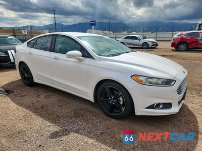Czwarte zdjęcie samochodu z boku: 2016 FORD FUSION SE VIN:3FA6P0HD0GR328354 - miniatura