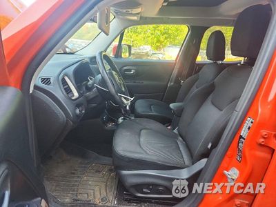 Zdjęcie 7 z 12 samochodu: 2015 JEEP RENEGADE LATITUDE VIN:ZACCJBBT0FPC28533 - miniatura