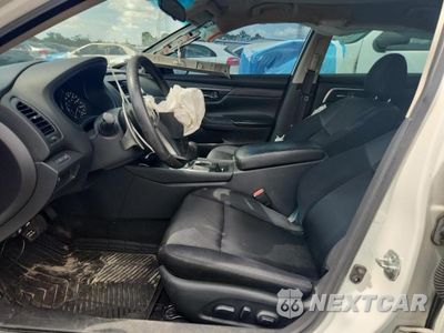 Zdjęcie 7 z 12 samochodu: 2017 NISSAN ALTIMA 2.5 SR VIN:1N4AL3AP9HC215871 - miniatura
