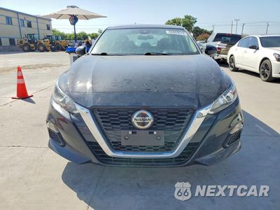 Piąte zdjęcie samochodu w środku: 2021 NISSAN ALTIMA S VIN:1N4BL4BV8MN420846 - miniatura
