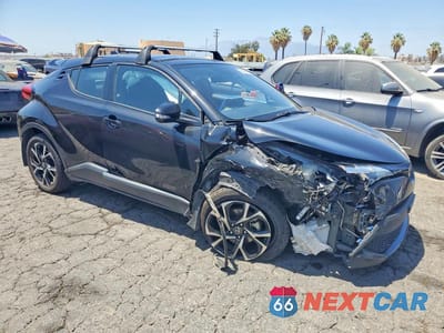 Czwarte zdjęcie samochodu z boku: 2021 TOYOTA C-HR XLE VIN:NMTKHMBX1MR129160 - miniatura