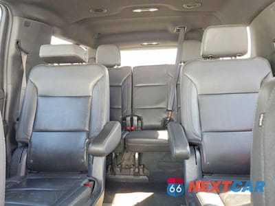 Zdjęcie 10 z 13 samochodu: 2023 CHEVROLET SUBURBAN K1500 LT VIN:1GNSKCKD7PR130567 - miniatura