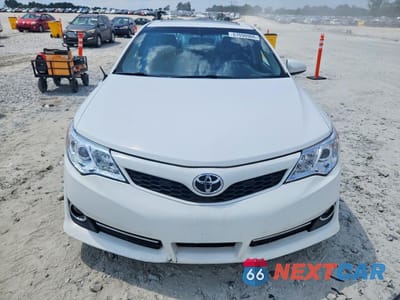 Piąte zdjęcie samochodu w środku: 2014 TOYOTA CAMRY SE VIN:4T1BF1FK3EU796549 - miniatura