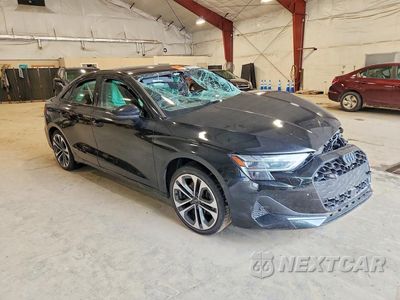 Czwarte zdjęcie samochodu z boku: 2025 AUDI A3 PREMIUM VIN:WAUGUDGY0SA050686 - miniatura