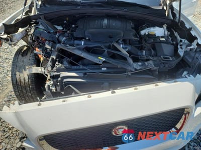 Zdjęcie 12 z 13 samochodu: 2017 JAGUAR F-PACE PREMIUM VIN:SADCJ2BVXHA893996 - miniatura