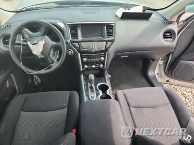 Zdjęcie 8 z 14 samochodu: 2017 NISSAN PATHFINDER S VIN:5N1DR2MM6HC914310 - miniatura