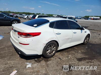 Trzecie zdjęcie samochodu z tyłu: 2019 KIA OPTIMA LX VIN:5XXGT4L3XKG339417 - miniatura