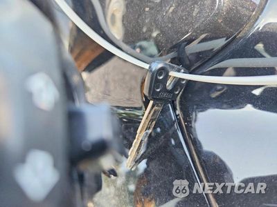 Zdjęcie 8 z 9 samochodu: 2011 YAMAHA FZ8 N VIN:JYARN27E1BA000121 - miniatura