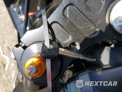Zdjęcie 8 z 9 samochodu: 2025 YAMAHA YZFR7 VIN:JYARM38EXSA020519 - miniatura