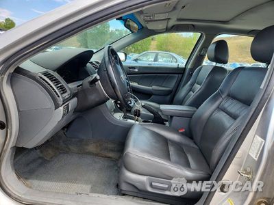 Zdjęcie 7 z 13 samochodu: 2006 HONDA ACCORD EX VIN:1HGCM66516A042897 - miniatura