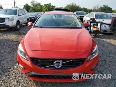 Piąte zdjęcie samochodu w środku: 2018 VOLVO V60 T5 DYNAMIC VIN:YV140MSL0J2376875 - miniatura
