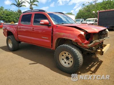 Czwarte zdjęcie samochodu z boku: 2014 TOYOTA TACOMA V6 VIN:3TMLU4EN8EM155428 - miniatura