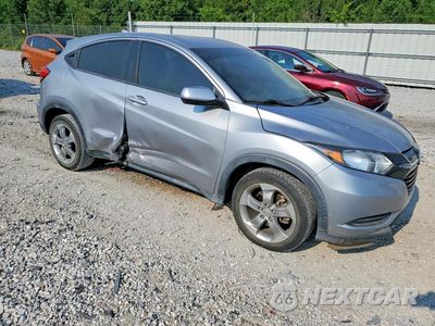 Czwarte zdjęcie samochodu z boku: 2018 HONDA HR-V LX VIN:3CZRU5H39JM715360 - miniatura