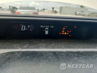 Zdjęcie 9 z 12 samochodu: 2015 TOYOTA PRIUS C FOUR VIN:JTDKDTB33F1089863 - miniatura