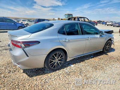 Trzecie zdjęcie samochodu z tyłu: 2021 TOYOTA CAMRY SE VIN:4T1G31AK7MU028402 - miniatura