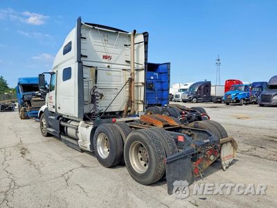 Drugie zdjęcie samochodu z przodu: 2020 VOLVO VNL SEMI TRUCK VIN:4V4NC9EH1LN228195 - miniatura