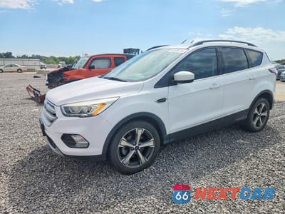 2017 FORD ESCAPE SE 1FMCU0GD2HUB20540 - główne zdjęcie licytacji z USA - miniatura