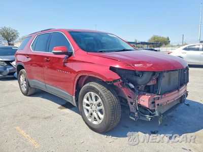 Czwarte zdjęcie samochodu z boku: 2021 CHEVROLET TRAVERSE LT VIN:1GNERGKW0MJ231137 - miniatura