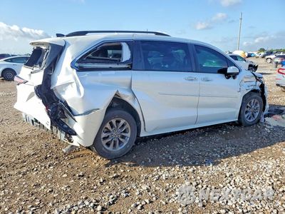 Trzecie zdjęcie samochodu z tyłu: 2022 TOYOTA SIENNA XLE VIN:5TDYRKEC0NS082288 - miniatura