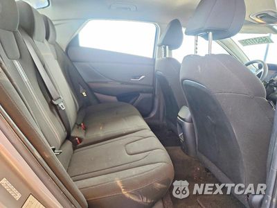 Zdjęcie 10 z 12 samochodu: 2024 HYUNDAI ELANTRA SEL VIN:KMHLM4DG8RU672499 - miniatura