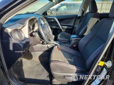 Zdjęcie 7 z 13 samochodu: 2018 TOYOTA RAV4 XLE VIN:2T3RFREV8JW792278 - miniatura