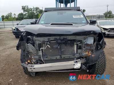 Piąte zdjęcie samochodu w środku: 2023 TOYOTA 4RUNNER TRD PRO VIN:JTELU5JR1P6088913 - miniatura