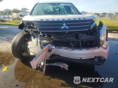 Piąte zdjęcie samochodu w środku: 2022 MITSUBISHI OUTLANDER ES VIN:JA4J3TA83NZ014733 - miniatura