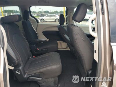 Zdjęcie 11 z 13 samochodu: 2017 CHRYSLER PACIFICA TOURING VIN:2C4RC1DG8HR609866 - miniatura