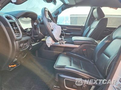 Zdjęcie 7 z 12 samochodu: 2024 RAM 1500 LARAMIE VIN:1C6SRFJT4RN189303 - miniatura