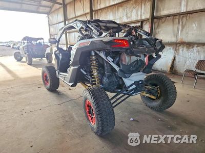Trzecie zdjęcie samochodu z tyłu: 2020 CAN-AM MAVERICK X3 UTILITY VEHICLE VIN:3JBVXAV44LK000604 - miniatura