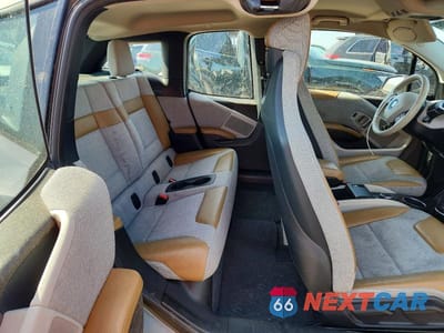 Zdjęcie 10 z 12 samochodu: 2015 BMW I3 BEV VIN:WBY1Z2C58FV555320 - miniatura