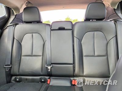 Zdjęcie 10 z 13 samochodu: 2025 VOLVO XC40 CORE VIN:YV4L12UJ5S2461773 - miniatura