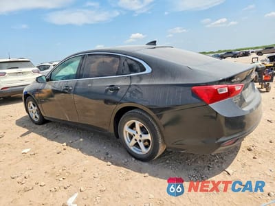 Drugie zdjęcie samochodu z przodu: 2018 CHEVROLET MALIBU LT VIN:1G1ZD5ST5JF130430 - miniatura