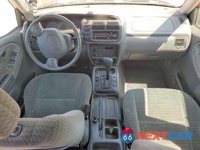 Zdjęcie 8 z 12 samochodu: 2004 SUZUKI VITARA LX VIN:2S3TE62V346103020 - miniatura