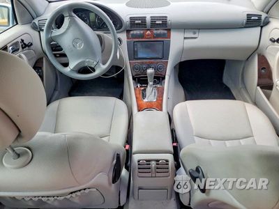 Zdjęcie 8 z 12 samochodu: 2007 MERCEDES-BENZ C 280 4MATIC VIN:WDBRF92H17F892536 - miniatura