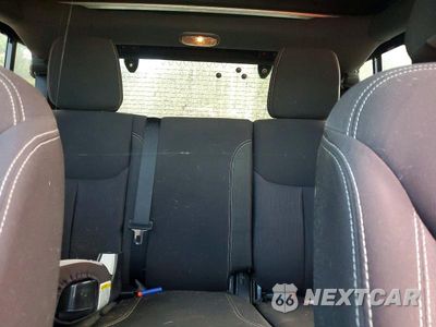 Zdjęcie 10 z 13 samochodu: 2014 JEEP WRANGLER UNLIMITED SAHARA VIN:1C4BJWEG5EL201039 - miniatura