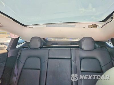 Zdjęcie 10 z 13 samochodu: 2023 TESLA MODEL Y VIN:7SAYGDEF9PF922011 - miniatura