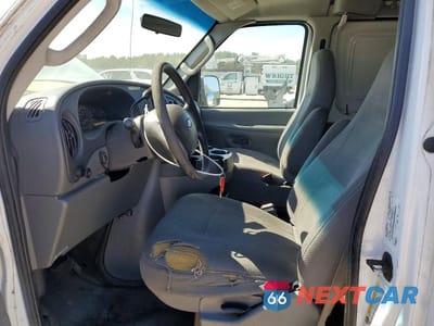 Zdjęcie 7 z 13 samochodu: 2006 FORD ECONOLINE E250 VAN VIN:1FTNE24W96HA25913 - miniatura