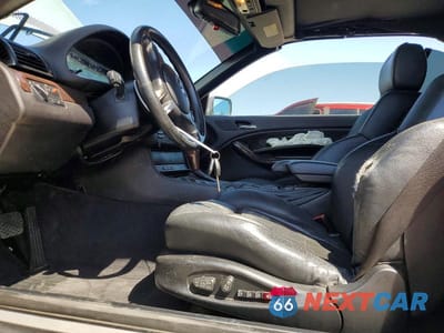 Zdjęcie 7 z 13 samochodu: 2004 BMW 325 CI VIN:WBABW33464PL28458 - miniatura