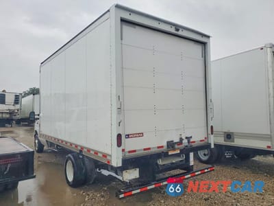 Drugie zdjęcie samochodu z przodu: 2023 FORD E450 BOX TRUCK VIN:1FDXE4FN7PDD23227 - miniatura