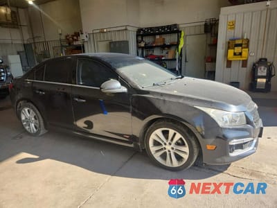 Czwarte zdjęcie samochodu z boku: 2015 CHEVROLET CRUZE LTZ VIN:1G1PG5SBXF7132343 - miniatura