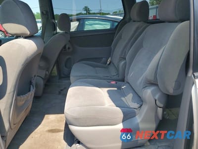 Zdjęcie 11 z 13 samochodu: 2005 TOYOTA SIENNA LE 7 PASSENGER VIN:5TDZA23C15S291540 - miniatura