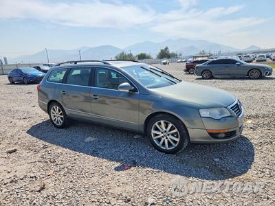 Czwarte zdjęcie samochodu z boku: 2007 VOLKSWAGEN PASSAT 3.6L 4MOTION WAGON LUXURY VIN:WVWVU93C27E006979 - miniatura