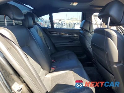 Zdjęcie 10 z 12 samochodu: 2013 BMW 740 I VIN:WBAYA6C54DC995183 - miniatura
