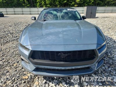 Piąte zdjęcie samochodu w środku: 2026 FORD MUSTANG VIN:1FA6P8TH8T5104030 - miniatura