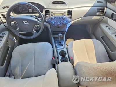 Zdjęcie 8 z 12 samochodu: 2008 KIA OPTIMA LX VIN:KNAGE123285249151 - miniatura